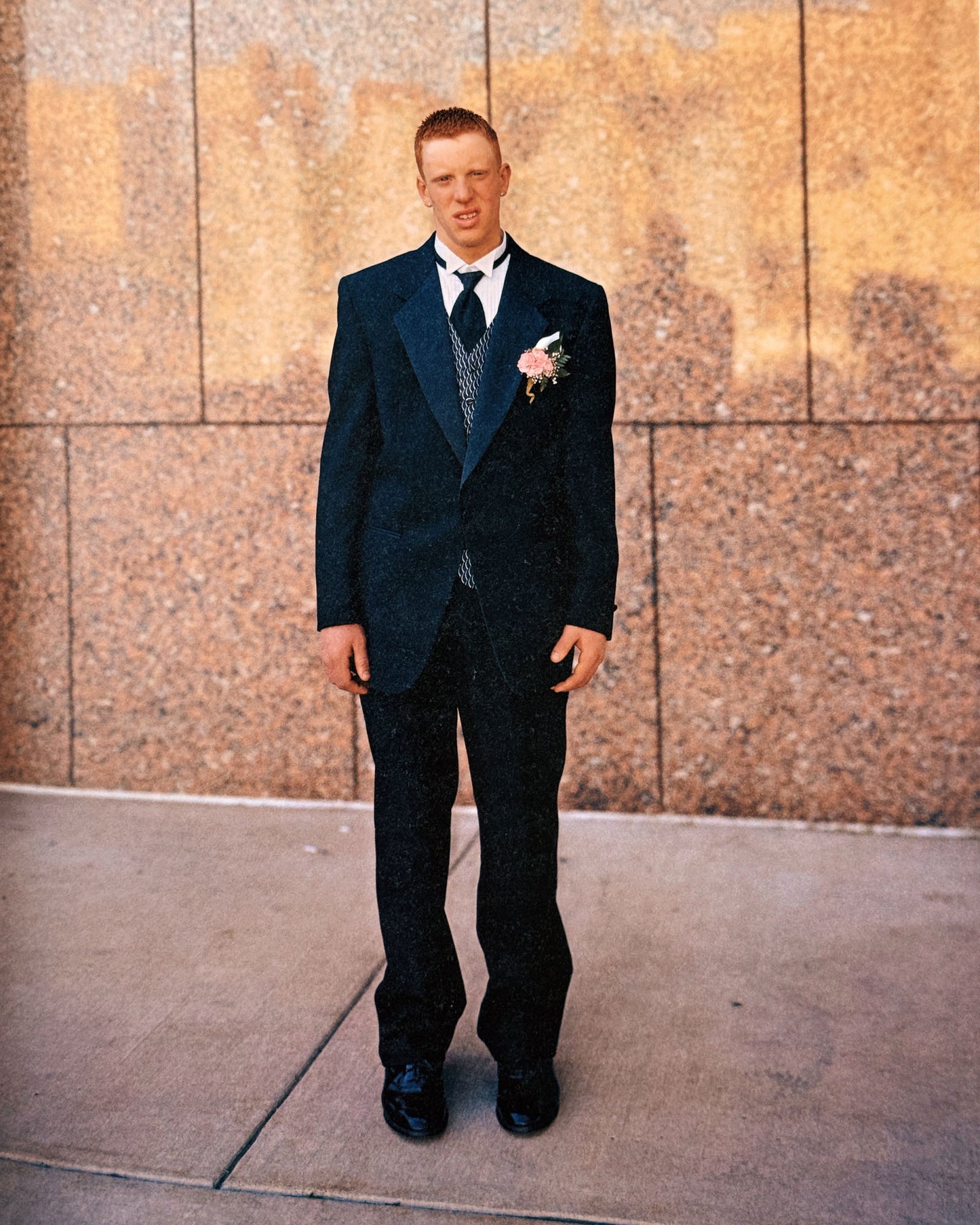 Classic photo book Niagara by Alec Soth. Made with large format film photography.
